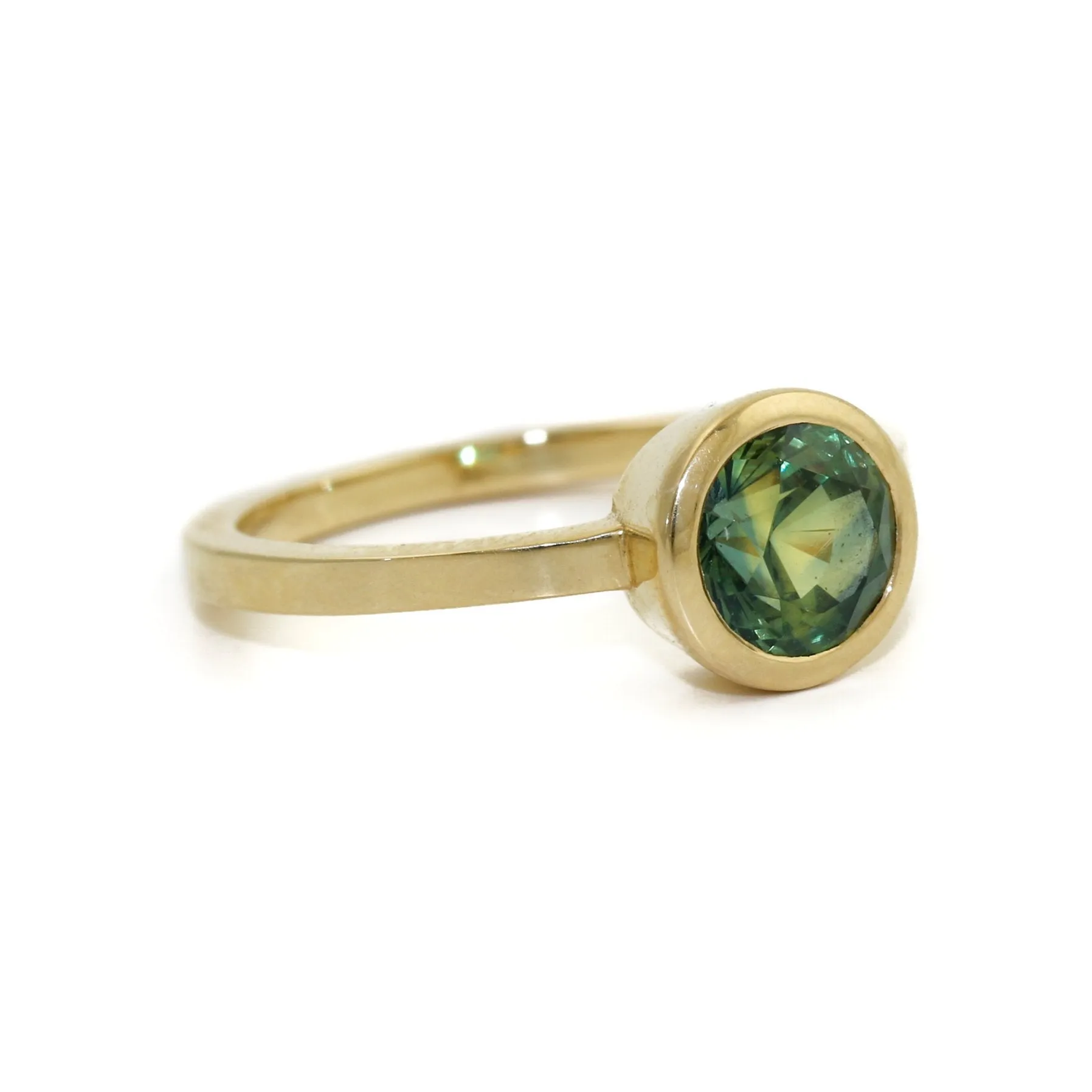 14k Gold x Madagascan Sapphire Bezel-Set Engagement