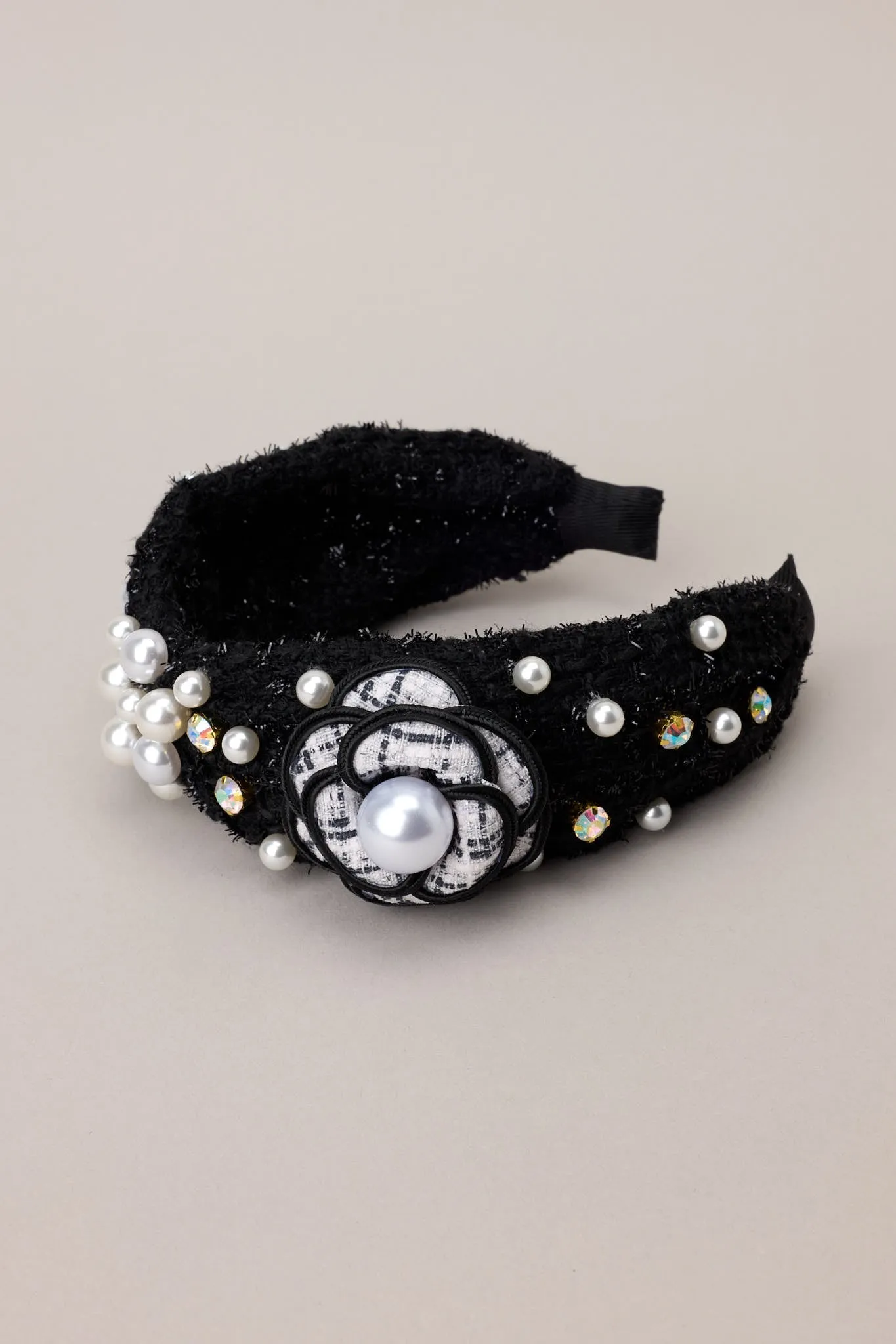 Beauty In Everyday Black Tweed Headband